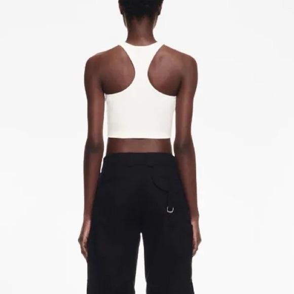 Off-White
logo-print sleeveless top - Picture 4 of 4